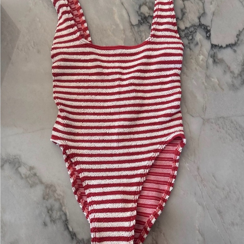 Bond-eye Red and White Striped One-Piece Swimsuit